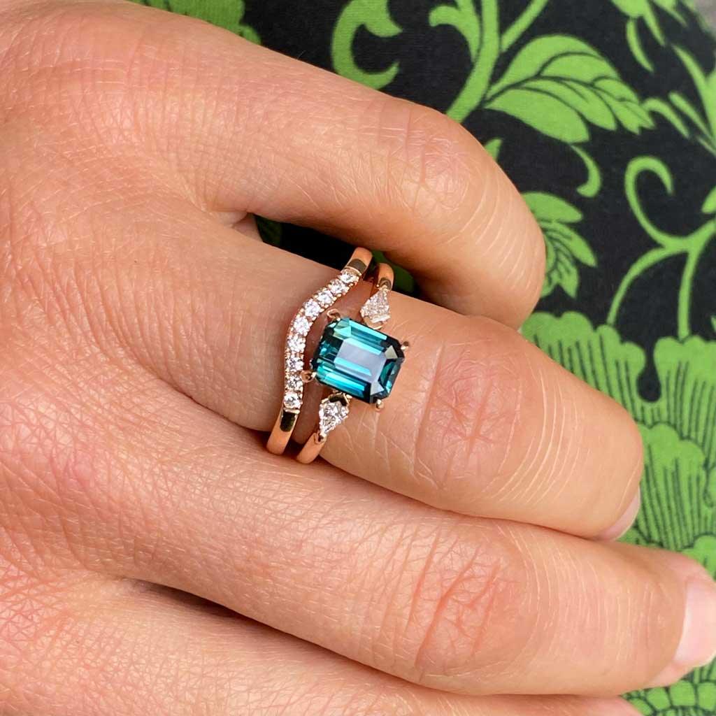 Maddie | Teal sapphire & diamond kite engagement ring - Lizunova Fine Jewels