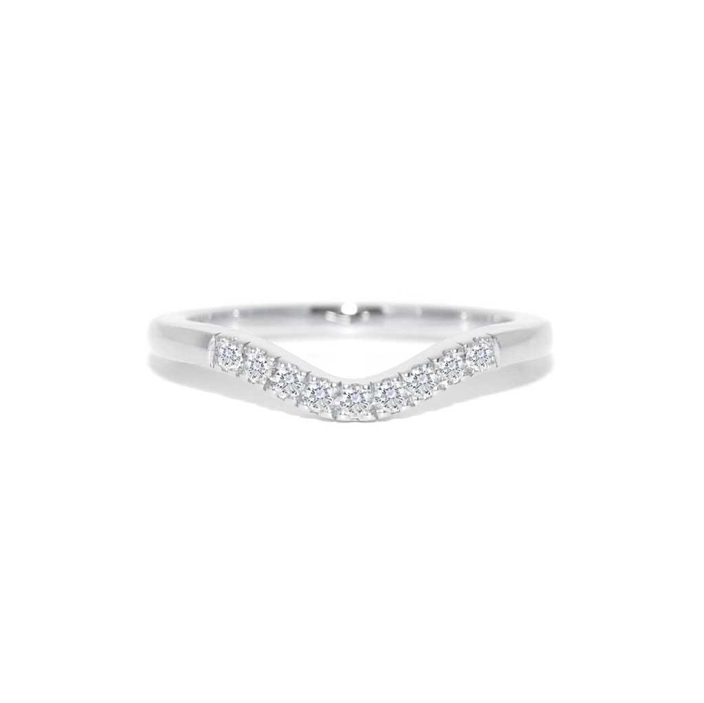 Mia | Curved diamond wedding band - Lizunova Fine Jewels