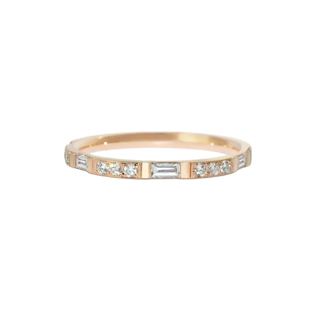 Molly | Baguette & round diamond wedding ring - Lizunova Fine Jewels