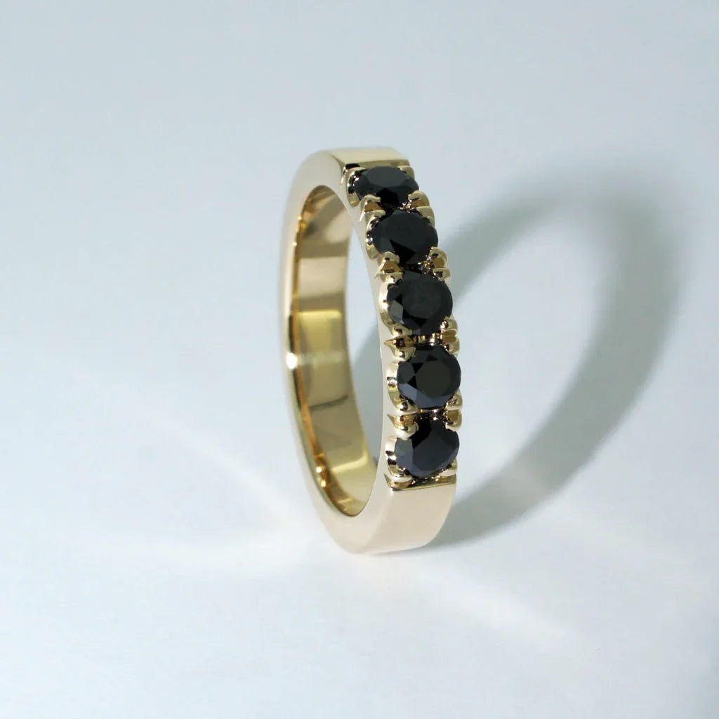 Noir II | Black diamond wedding band - Lizunova Fine Jewels