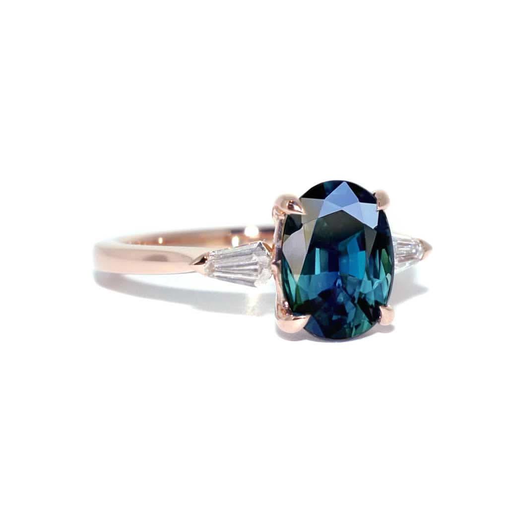 Perth | Oval teal sapphire & kite diamond engagement ring - Lizunova Fine Jewels