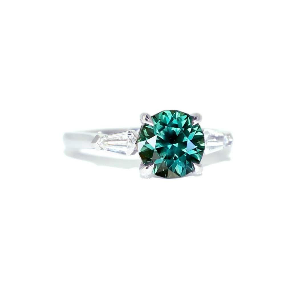 Perth | Round teal sapphire kite diamond engagement ring - Lizunova Fine Jewels