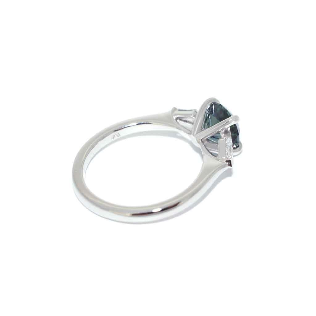 Perth | Round teal sapphire kite diamond engagement ring - Lizunova Fine Jewels