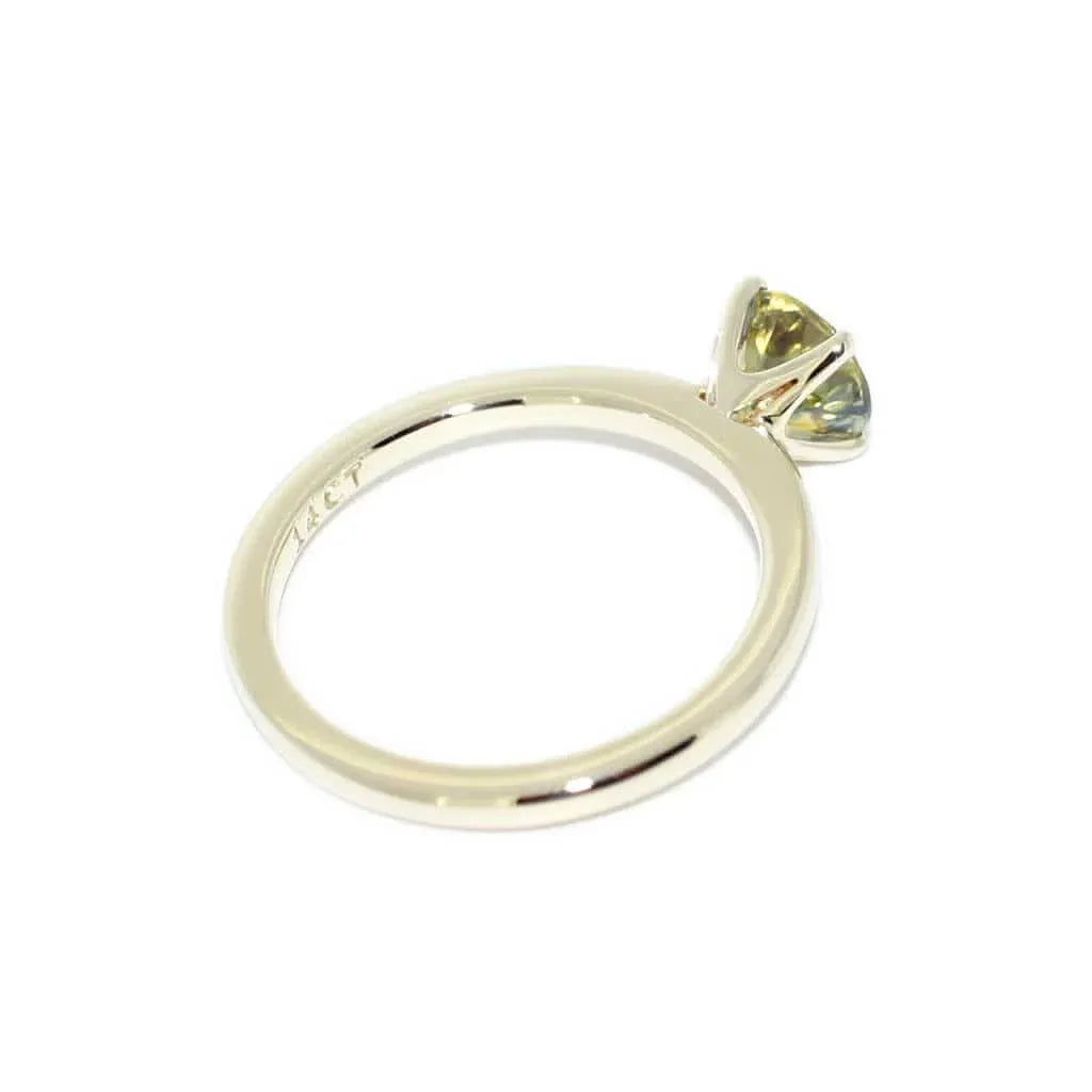 Riga | Australian light green sapphire engagement ring - Lizunova Fine Jewels