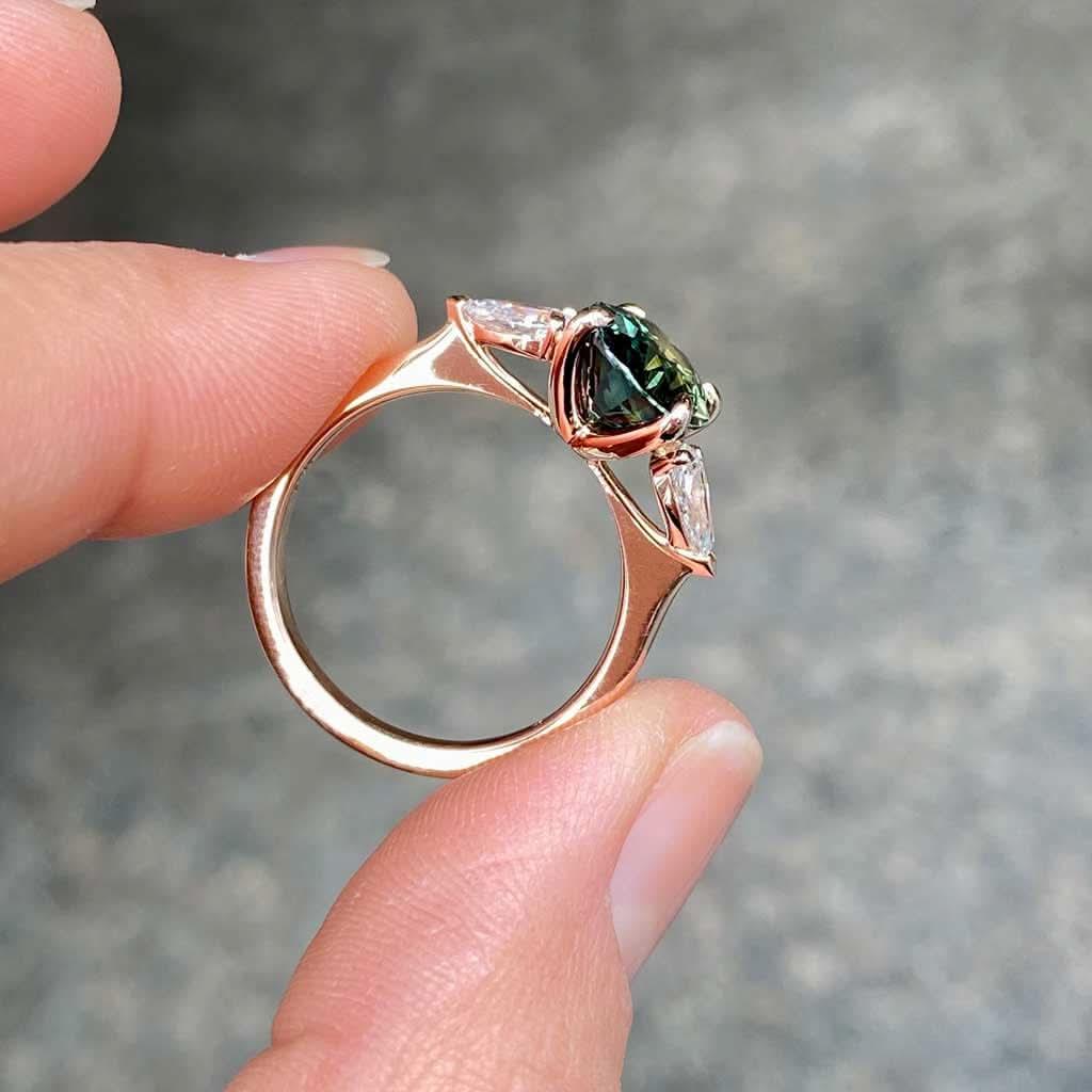 Sofia | Oval parti sapphire & diamond ring - Lizunova Fine Jewels