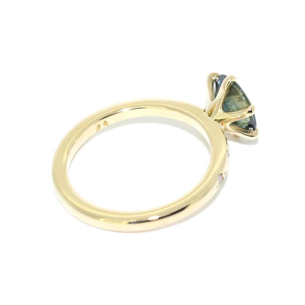 Tallinn | Teal green sapphire engagement ring - Lizunova Fine Jewels