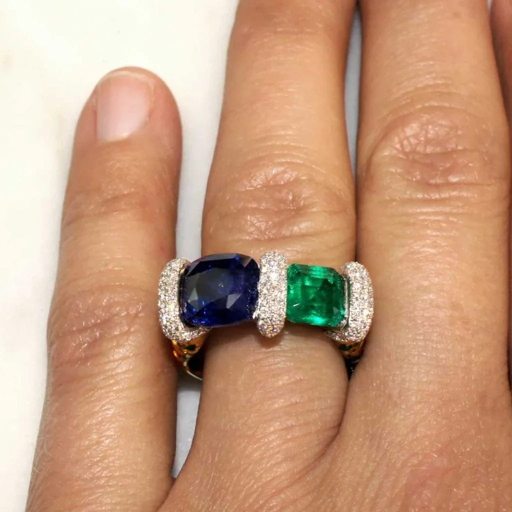 Rome | Sapphire, emerald & diamond ring - Lizunova Fine Jewels