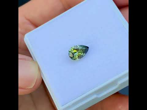 1.39ct pear cut Australian parti sapphire, Sydney jeweller Lizunova Fine Jewels, Australia