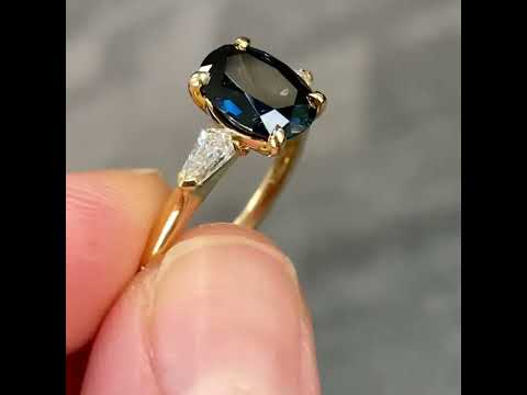 Perth, oval Australian teal sapphire and diamond engagement ring, Sydney jeweller Lizunova Fine Jewels