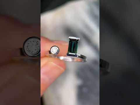 Manhattan toi et moi ring with Australian teal sapphire & diamond, Sydney jeweller Lizunova
