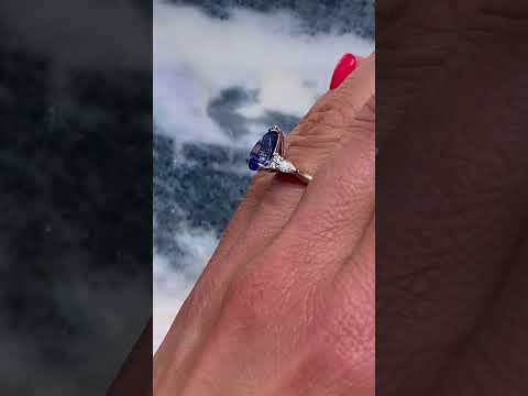 Bespoke cornflower blue sapphire engagement ring in platinum, Sydney jeweller Lizunova Fine Jewels