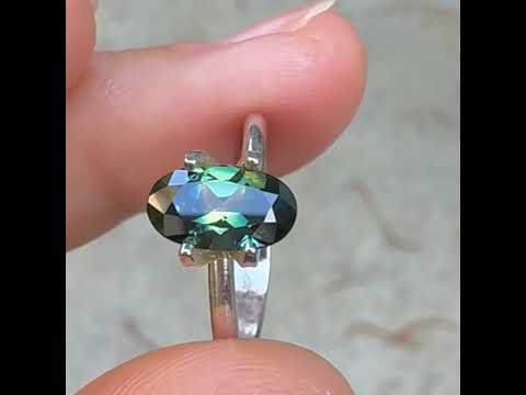 1.38ct oval Australian parti sapphire, Sydney jeweller Lizunova Fine Jewels