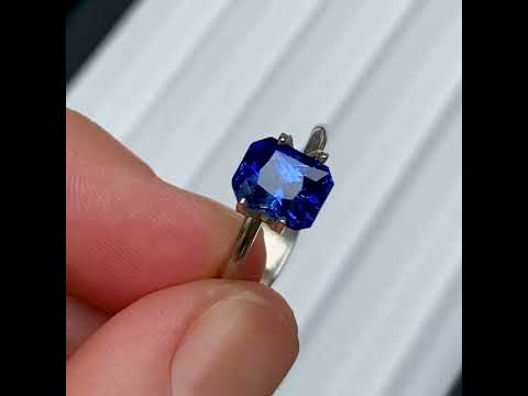 2.11ct royal blue emerald radiant cut sapphire, Sydney jeweller Lizunova Fine Jewels