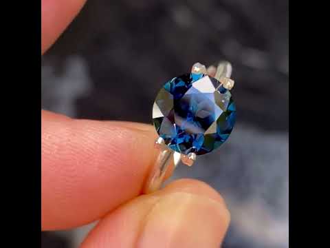 2.78ct round Australian teal sapphire, Sydney jeweller Lizunova Fine Jewels