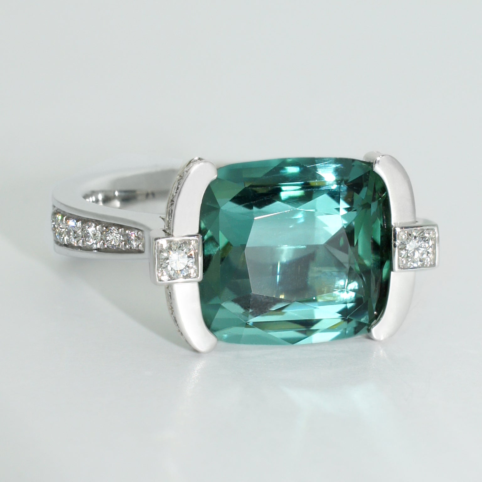 Lizunova-Atlantic-ring-retouch