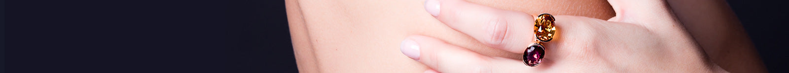 Lizunova-Orchid-Embrace-rings