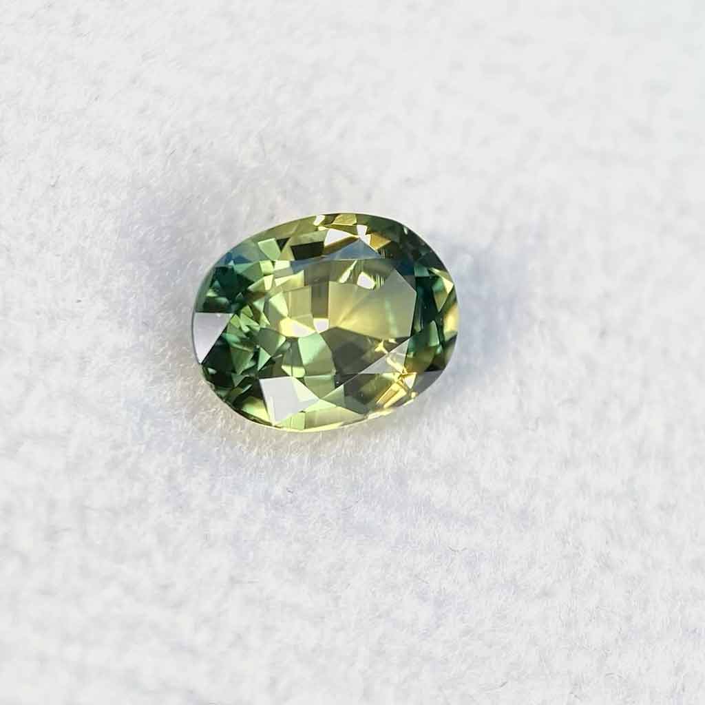 1.14ct oval Australian parti sapphire available for bespoke engagement rings or jewellery