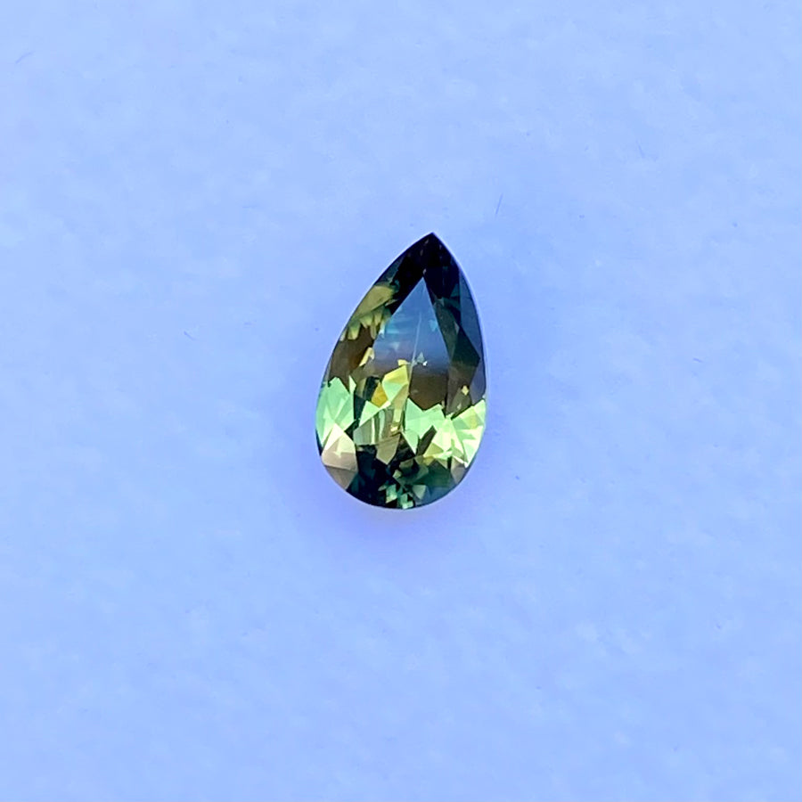 Australian-parti-teal-sapphire-bespoke-engagement-ring-Sydney-jeweller-Lizunova-Fine-Jewels