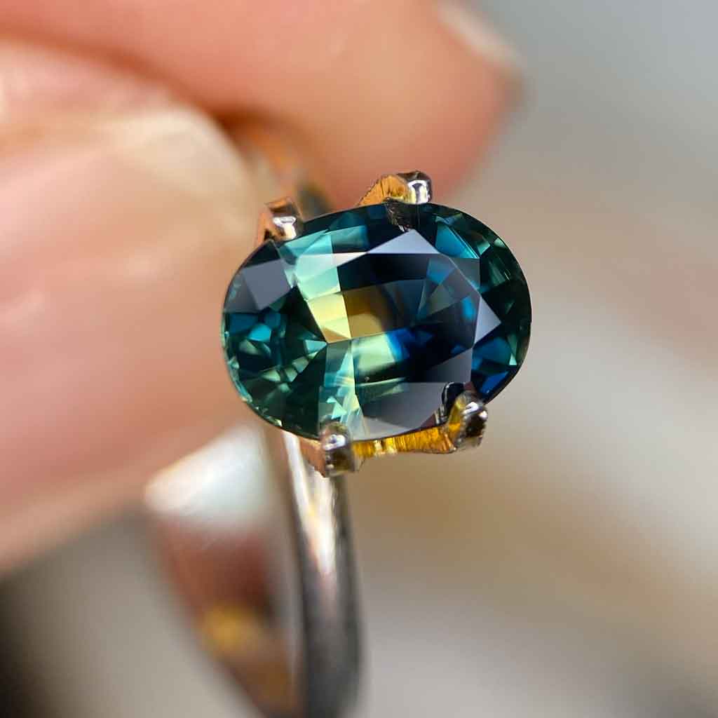 1.68ct oval Australian parti sapphire in blue, green and yellow colours, by Australian jeweller Lizunova, Sydney NSW
