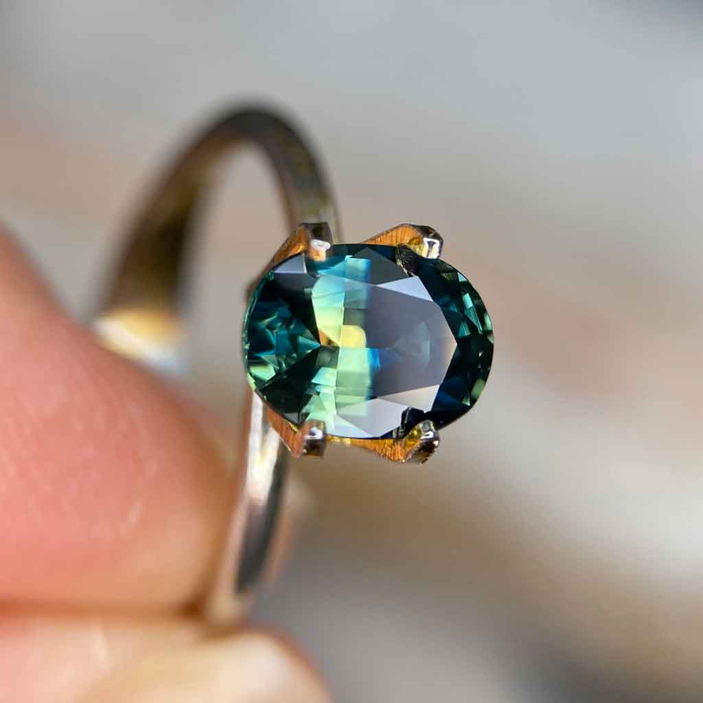 1.68ct oval Australian parti sapphire in blue, green and yellow colours, by Australian jeweller Lizunova, Sydney NSW