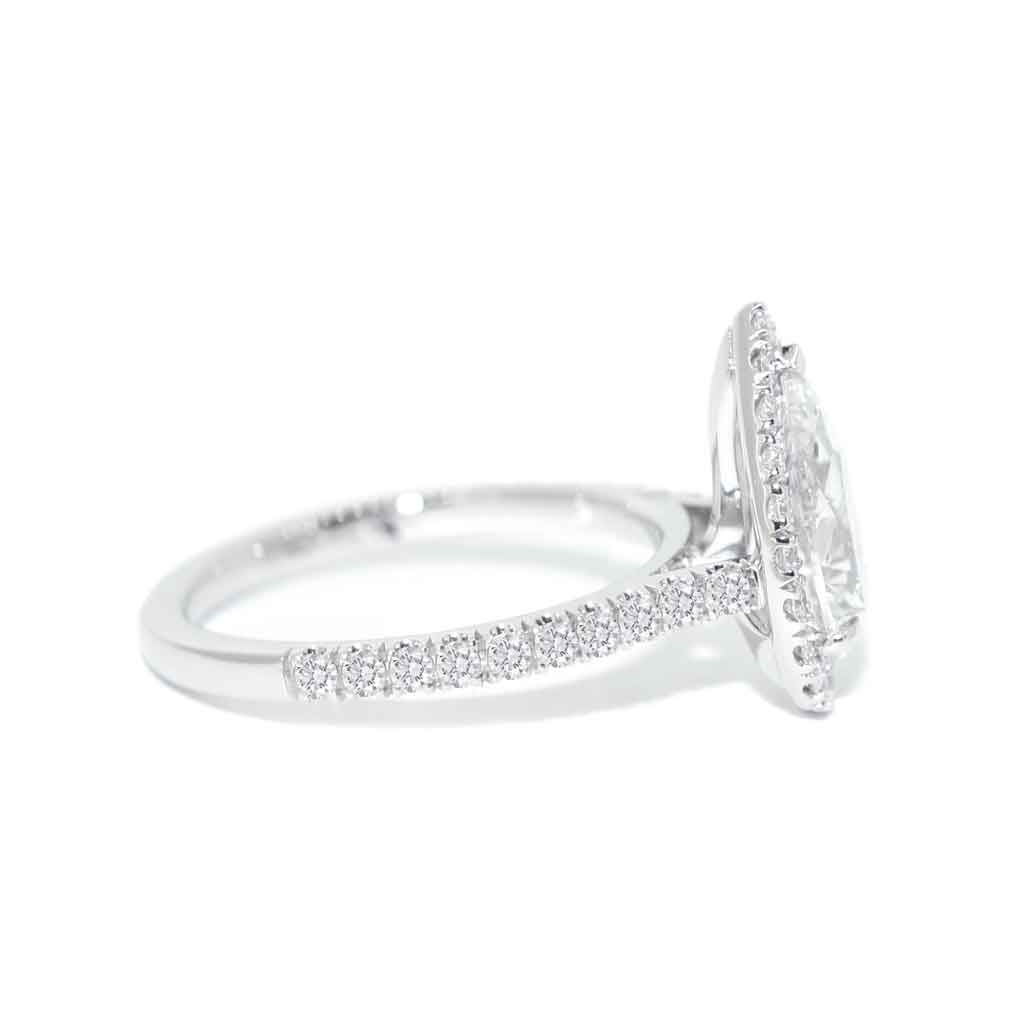 Astrid | Diamond halo engagement ring