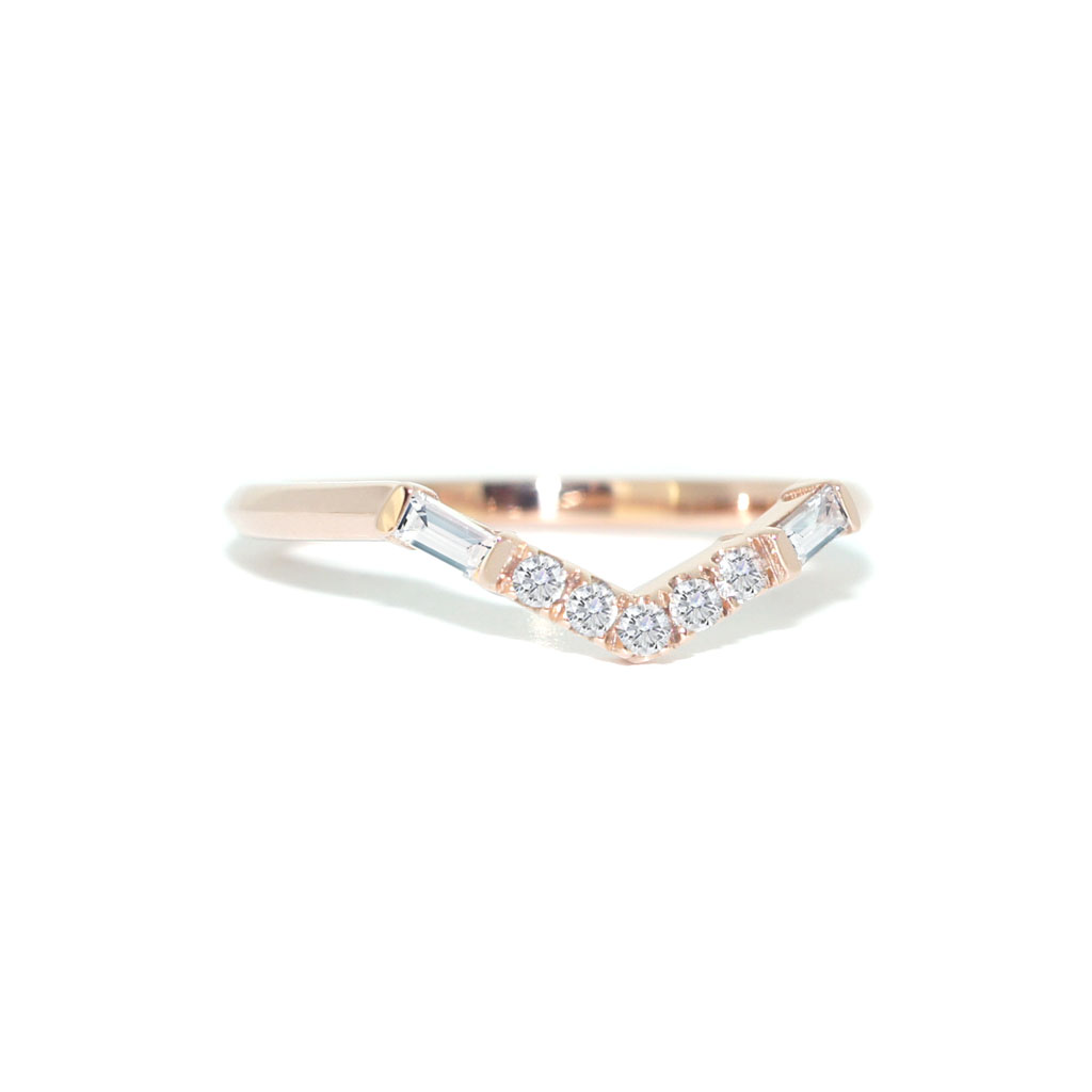 Ida-fitted-diamond-wedding-ring-Lizunova-Fine-Jewels-Sydney-jeweller-Sydney-Australia-SKU00103