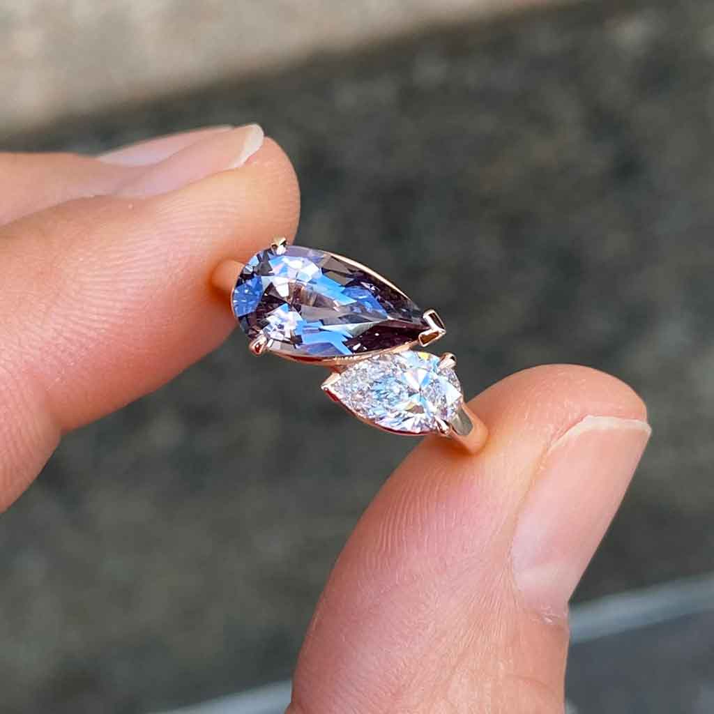 Venus | Toi et moi spinel & diamond ring - Lizunova Fine Jewels