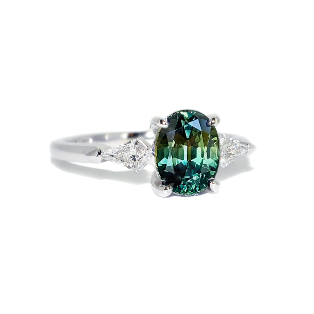 Vera-oval-parti-sapphire-diamond-kite-platinum-ring-1-5-Lizunova-Fine-Jewels-jeweller-Sydney-NSW-Australia