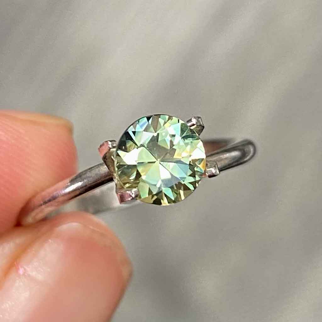 Australian-parti-teal-sapphire-bespoke-engagement-ring-Sydney-jeweller-Lizunova-Fine-Jewels jeweller Lizunova Fine Jewels