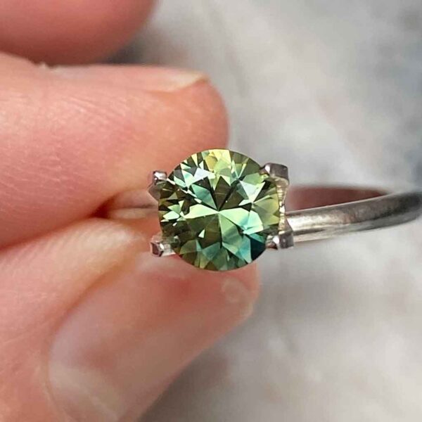 round-australian-light-green-sapphire-custom-engagement-ring-Sydney-jeweller-Lizunova-Fine-Jewels