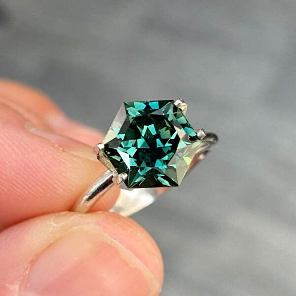 3.3ct-hexagon-teal-parti-sapphire-2-Lizunova-Fine-Jewels-Sydney-NSW-Australia