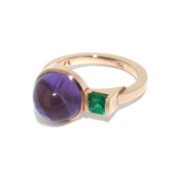 Rose-gold-two-stone-ring-emerald-amethyst-contemporary-dress-ring-by-Sydney-jewellery-designer-Lizunova