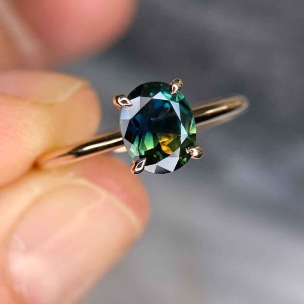 Australian-teal-parti-sapphire-engagement-ring-Sydney-jeweller-Lizunova-Fine-Jewels