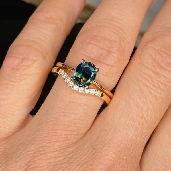 Australian-teal-parti-sapphire-engagement-ring-Sydney-jeweller-Lizunova-Fine-Jewels