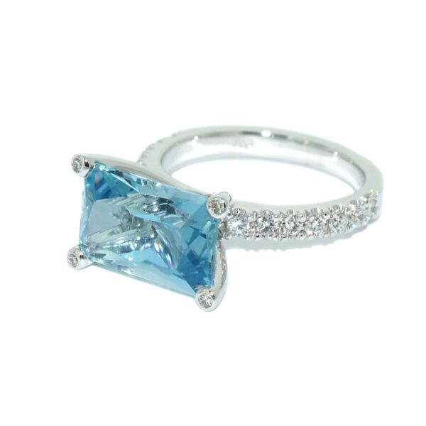 Lumiere-custom-made-engagement-ring-aquamarine-white-gold-diamonds-Lizunova-Fine-Jewels-Sydney-NSW-Australia