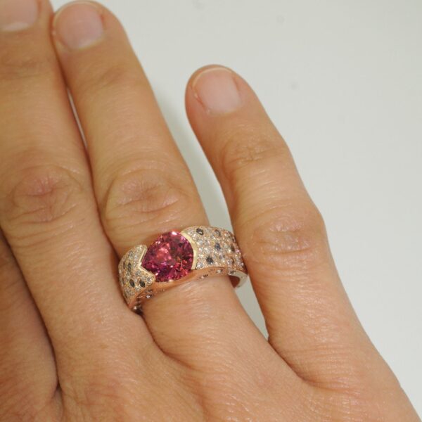 Orchid-rose-gold-pink-tourmaline-diamond-ring-Hand-Lizunova-Fine-Jewels-jeweller-Sydney-NSW-Australia