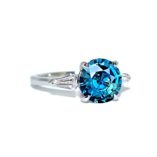 Perth-Bespoke-teal-sapphire-diamond-engagement-ring-5-Lizunova-Fine-Jewels-jeweller-Sydney-NSW-Australia