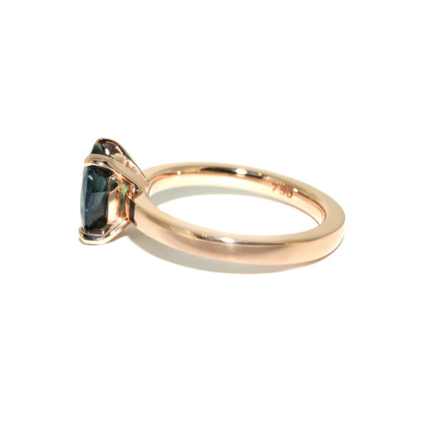 Lucia-oval-Australian-parti-sapphire-engagement-ring-rose-gold-Lizunova-Fine-Jewels-Sydney-NSW-Australia