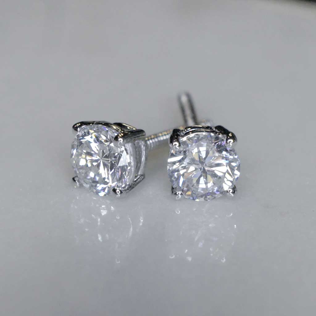Stella Round Diamond Stud Earrings | Sydney jeweller Lizunova