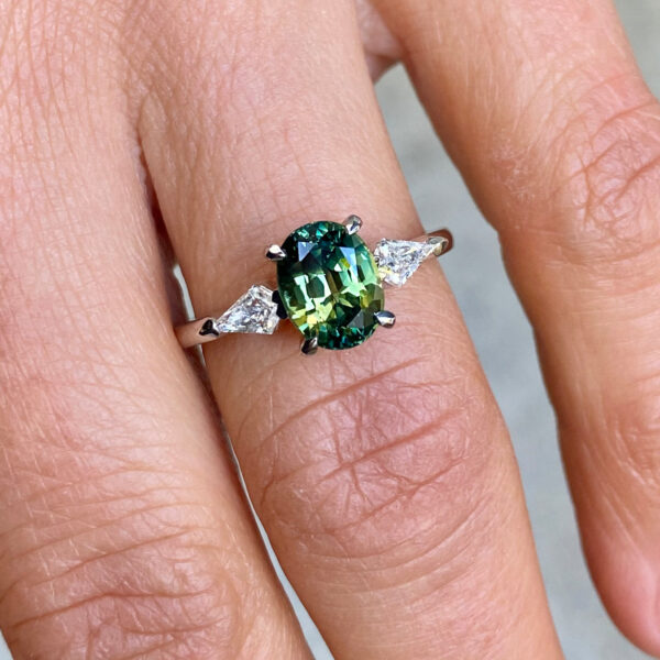 Vera-oval-parti-sapphire-diamond-kite-platinum-ring-4-Lizunova-Fine-Jewels-jeweller-Sydney-NSW-Australia