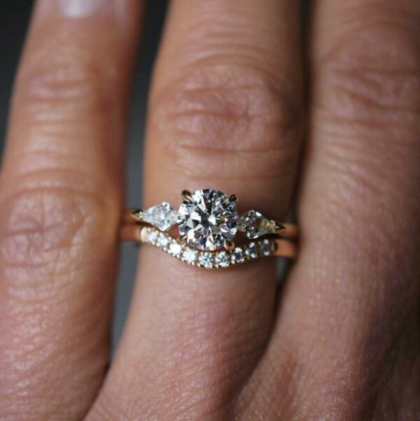 Vera-round-diamond-kite-yellow-gold-engagement-ring-8-Lizunova-Fine-Jewels-jeweller-Sydney-NSW-Australia