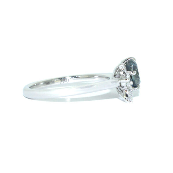 Bespoke-asymmetric-sapphire-sapphire-diamond-engagement-ring-Lizunova-Fine-Jewels-Sydney-jeweller-3