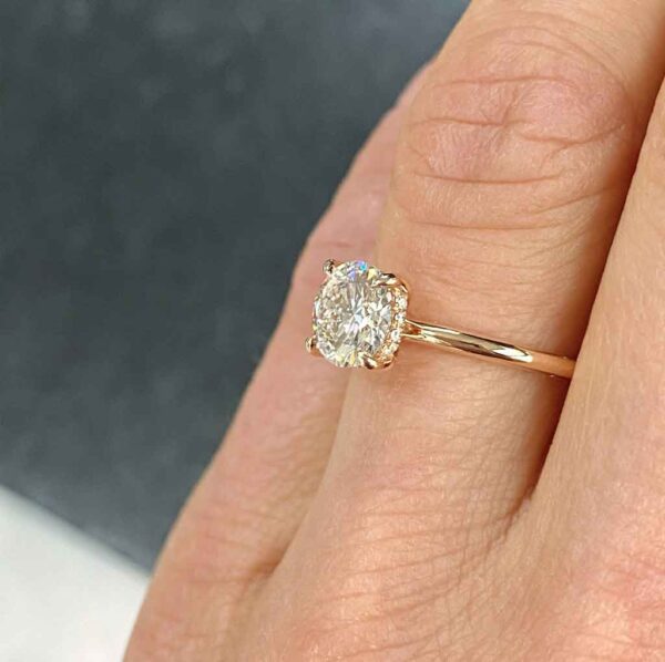 Lab-grown-round-diamond-rose-gold-engagement-ring