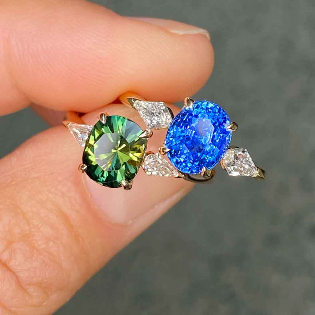 oval-ceylon-cornflower-blue-sapphire-engagement-ring-australian-teal-green-sapphire-engagement-ring-Lizunova-Fine-Jewels-Sydney-Jeweller-Sydney-NSW-Australia