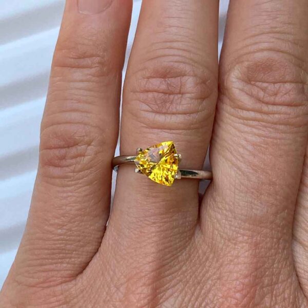 Trilliant-yellow-sapphire-bespoke-engagement-ring-Sydney-jeweller-Lizunova-Fine-Jewels jeweller Lizunova Fine Jewels