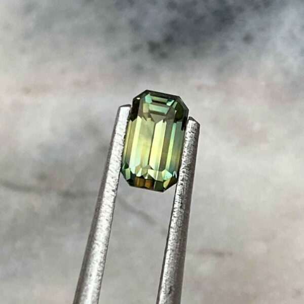 emerald-cut-australian-green-parti-sapphire-custom-engagement-ring-Sydney-jeweller-Lizunova-Fine-Jewels