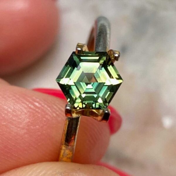 hexagon-Australian-light-green-parti-sapphire-engagement-ring-sydney-jeweller-lizunova-australia