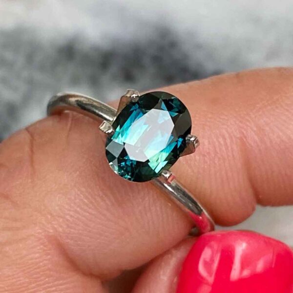 oval-Australian-teal-parti-sapphire-engagement-ring-sydney-jeweller-lizunova-australia