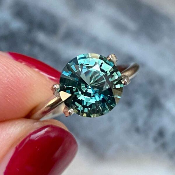 round-madagascan-unheated-teal-sapphire-custom-engagement-ring-Sydney-jeweller-Lizunova-Fine-Jewels