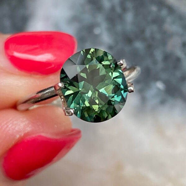 oval-Australian-light-green-teal-parti-sapphire-engagement-ring-sydney-jeweller-lizunova-australia